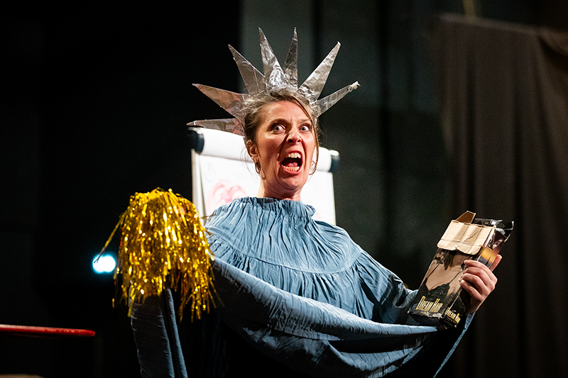 Inspiré par la convention citoyenne pour le climat, Phoenix retrace l’histoire d’une assemblée citoyenne tirée au sort pour répondre aux enjeux d’aujourd’hui.